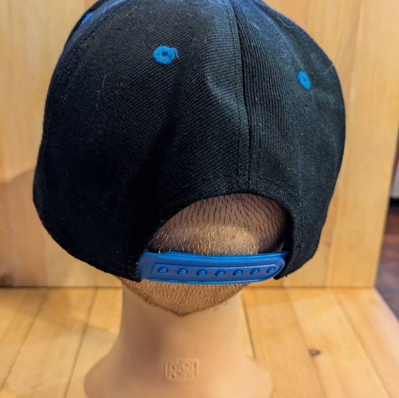 Black and Blue Graphic Baseball Cap - Picture 4 of 5